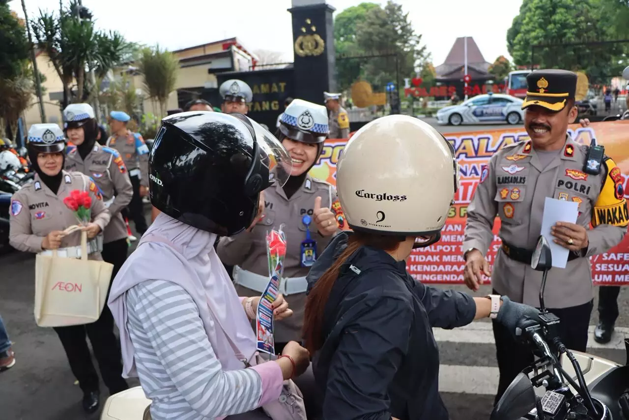 Satlantas Polres Salatiga tekankan penegakan hukum secara humanis pada Operasi Keselamatan Candi 2026