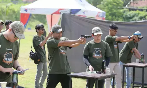 Peringati Hari Pers Nasional, wartawan Plat K adu ketangkasan menembak