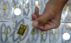Emas Antam pada Selasa anjlok Rp183.000 jadi Rp2,844 juta/gram