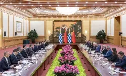 Xi Jinping adakan pembicaraan dengan Presiden Uruguay