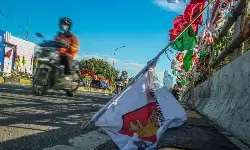 Pram dorong sosialisasi aturan bendera parpol oleh Satpol dan Wali Kota