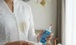 Cara hilangkan noda santan di baju Lebaran dengan cepat dan ampuh