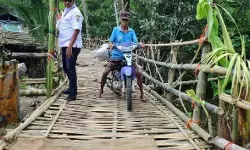 Jembatan di Desa Menawan ambrol, Bupati Kudus pastikan penanganan cepat Jembatan di Desa Menawan ambrol, Bupati Kudus pastikan penanganan cepat