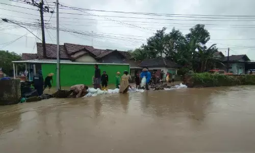 Tim gabungan bergerak tangani tanggul jebol di Kudus