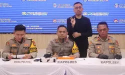 Polisi ungkap peredaran obat keras dan sabu di Serpong, puluhan ribu jiwa terselamatkan Polisi ungkap peredaran obat keras dan sabu di Serpong, puluhan ribu jiwa terselamatkan