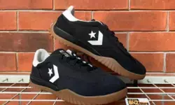 Punya tampilan yang cukup beda, ini kelebihan Converse Run Star Trainer!