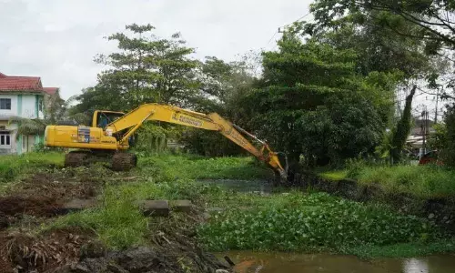 Pemkot Banjarmasin keruk Sungai Jafri Zam Zam guna tangani banjir