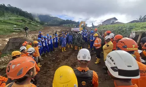 Longsor Cisarua: 94 jenazah ditemukan, 74 teridentifikasi