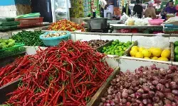 Pedagang Pasar Jatinegara keluhkan sepinya pembeli jelang Ramadhan