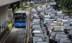 Kemenhub tegaskan bus diberi stiker silang merah tak layak digunakan