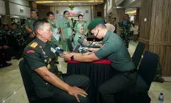 Sentuhan kepedulian prajurit, Kostrad gelar donor darah sambut HUT ke-65