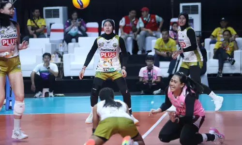 Tim Putri Jakarta Livin Mandiri benamkan mimpi Medan Falcons