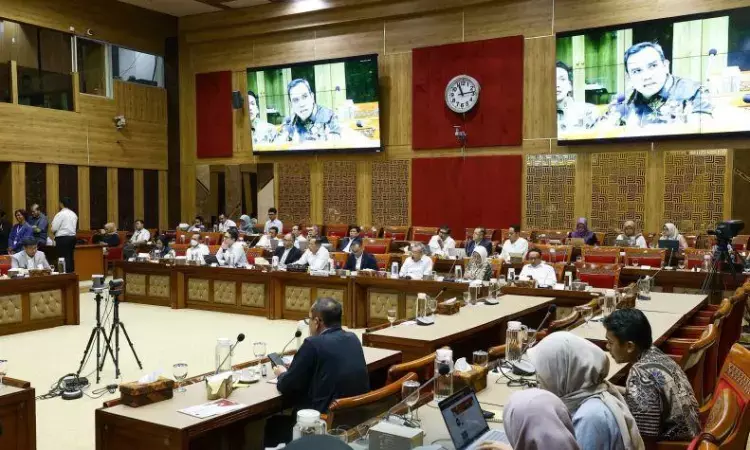 Anggota dpr minta status kuliah online diperjelas dalam RUU Sisdiknas