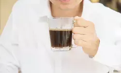 Trik aman minum kopi saat Sahur untuk pecinta kafein Trik aman minum kopi saat Sahur untuk pecinta kafein