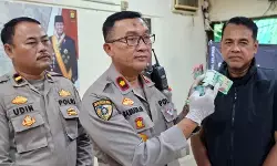 Polisi tangkap pelaku pengedar uang palsu yang sasar pedagang kecil di Ciputat Timur Polisi tangkap pelaku pengedar uang palsu yang sasar pedagang kecil di Ciputat Timur