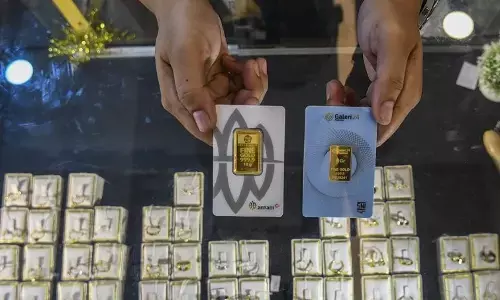 Selasa pagi ini emas UBS Rp2,993 juta/gr dan Galeri24 Rp2,979 juta/gr