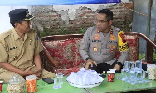 Kapolres Tegal kunjungi lokasi tanah longsor di Desa Kajen, Kecamatan Lebaksiu