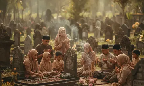 Tradisi nyekar jelang Ramadan: Sisi spiritual menghormati leluhur