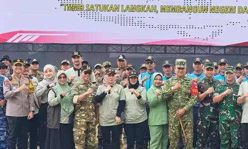 Kodim 0624 Kabupaten Bandung bangun jalan tembus perbatasan Cianjur di Cipelah 1,5 KM