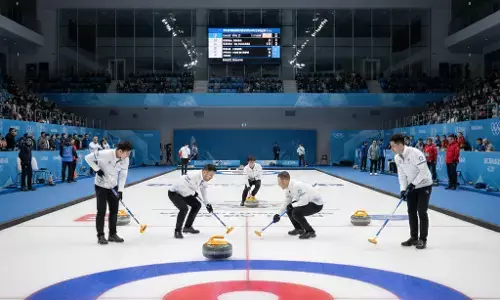 Mengenal Curling di Olimpiade 2026: Aturan dan cara mainnya Mengenal Curling di Olimpiade 2026: Aturan dan cara mainnya
