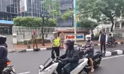 Jelang kunjungan Presiden, Jalan Palmerah Barat berubah drastis