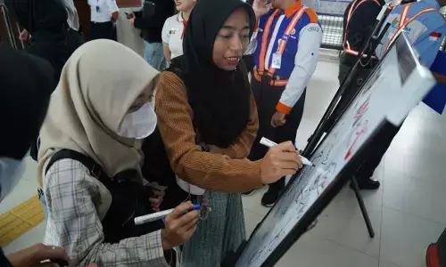 LRT Jabodebek sosialisasikan gerakan anti pelecehan di Stasiun Dukuh Atas