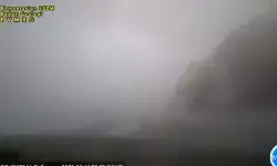 Gunung Semeru kembali erupsi dengan luncuran awan panas sejauh 6 km
