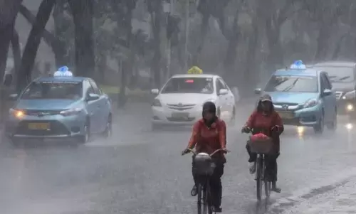 BMKG: Waspada potensi hujan lebat hingga sangat lebat di sejumlah kota