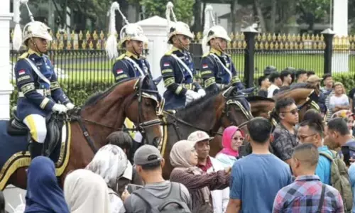 Seskab: Atraksi mingguan Paspampres dekatkan publik ke Istana