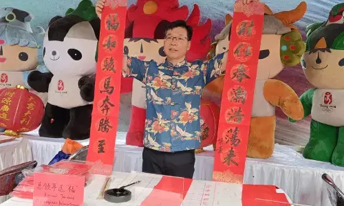 Konjen China ikut perayaan Imlek di Kelenteng Sam Poo Kong