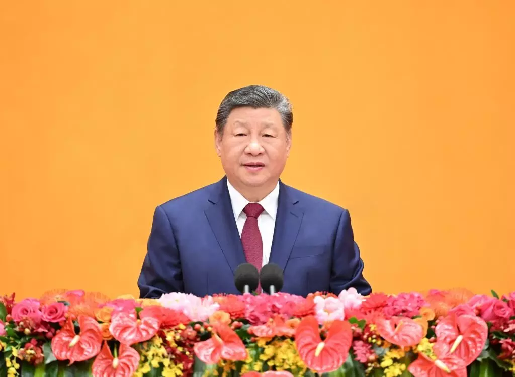 Xi Jinping sampaikan salam Tahun Baru Imlek kepada Rakyat Seluruh Nasional, termasuk saudara-saudari daerah Hong Kong, Makau, Taiwan dan Masyarakat Tionghoa di seluruh dunia Xi Jinping sampaikan salam Tahun Baru Imlek kepada Rakyat Seluruh Nasional, termasuk saudara-saudari daerah Hong Kong, Makau, Taiwan dan Masyarakat Tionghoa di seluruh dunia
