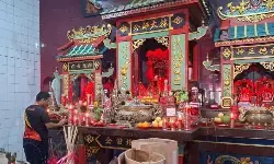 Kelenteng Tek Seng Bio Cikarang bersolek sambut Imlek Kelenteng Tek Seng Bio Cikarang bersolek sambut Imlek