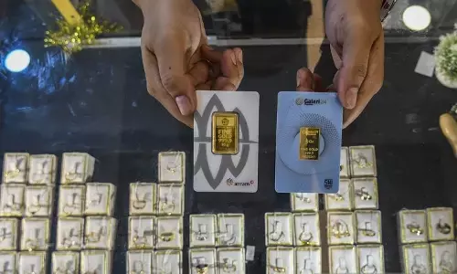 Emas UBS dan Galeri24 di Pegadaian Senin pagi ini tak bergerak Emas UBS dan Galeri24 di Pegadaian Senin pagi ini tak bergerak