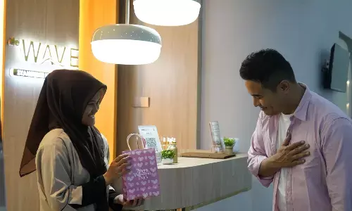 Tanda hati dari hati, Bandara Internasional Syamsudin Noor rayakan Hari Kasih Sayang