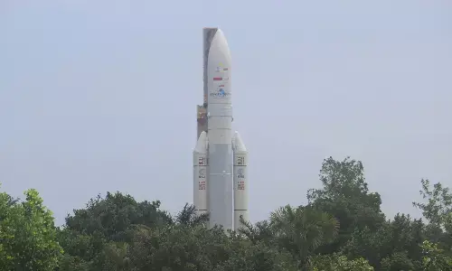 15 Februari 2017: Indonesia luncurkan Satelit Telkom-3S 15 Februari 2017: Indonesia luncurkan Satelit Telkom-3S