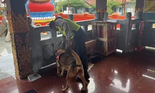 Polresta Banyumas sterilisasi kelenteng jelang Tahun Baru Imlek Polresta Banyumas sterilisasi kelenteng jelang Tahun Baru Imlek