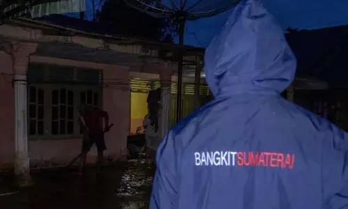 Banjir kembali landa Kabupaten Agam pada Senin sore Banjir kembali landa Kabupaten Agam pada Senin sore