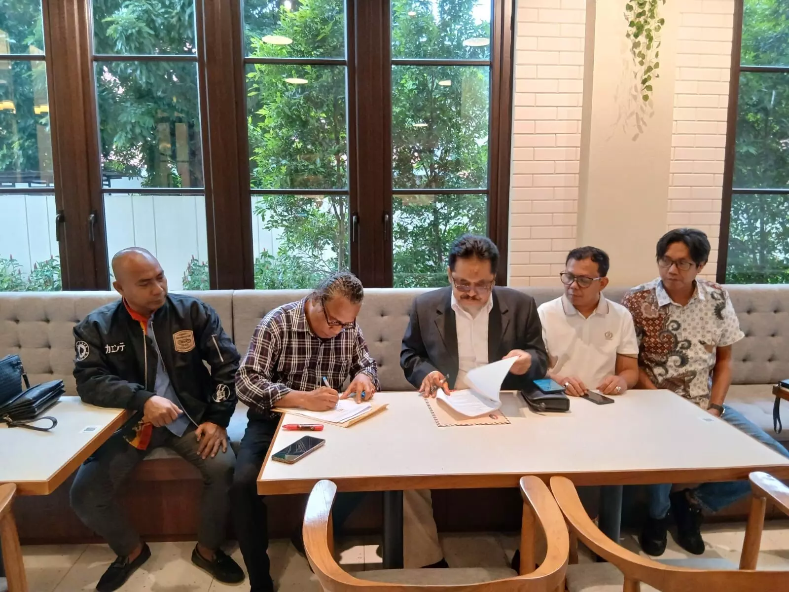 Aktivis akan laporkan Wali Kota Denpasar ke Polisi Aktivis akan laporkan Wali Kota Denpasar ke Polisi