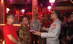 453 personel gabungan amankan Imlek di 42 vihara di Jakbar