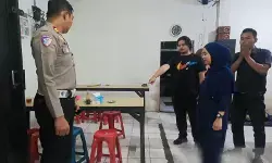 Polisi tangkap penipu bermodus transaksi daring di Bekasi Polisi tangkap penipu bermodus transaksi daring di Bekasi