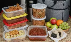 Praktis & enak! 7 rekomendasi bekal mudik untuk perjalanan jauh