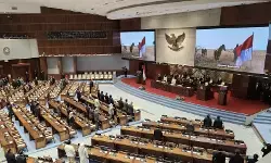 Rapat Paripurna DPR setuju MKMK tak bisa proses laporan Adies Kadir Rapat Paripurna DPR setuju MKMK tak bisa proses laporan Adies Kadir