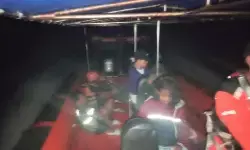 SAR evakuasi sembilan penumpang kapal mati mesin di Kepulauan Aru