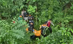 Seorang pria ditemukan tewas gantung diri di kawasan kampus Jatinangor Seorang pria ditemukan tewas gantung diri di kawasan kampus Jatinangor