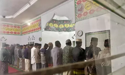 Penyintas bencana di Lut Tawar jalani tarawih perdana