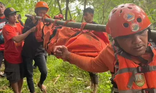 Panen jagung, warga Jurang Kudus ditemukan hanyut di Sungai Gelis