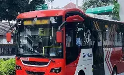 Transjakarta setop operasional sejumlah rute layanan imbas banjir