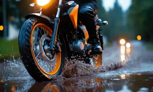 Cara ampuh hindari masuk angin saat mudik motor jarak jauh