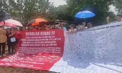 Warga gelar aksi tolak proyek pembangunan krematorium di Kalideres