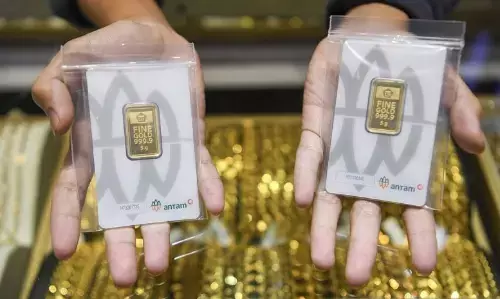 Emas Antam Sabtu ini meroket Rp68.000 ke angka Rp3,012 juta/gr Emas Antam Sabtu ini meroket Rp68.000 ke angka Rp3,012 juta/gr